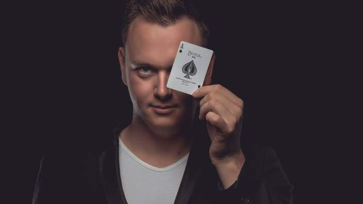 goochelaar Evert van Asselt — illusionist en allround entertainer
