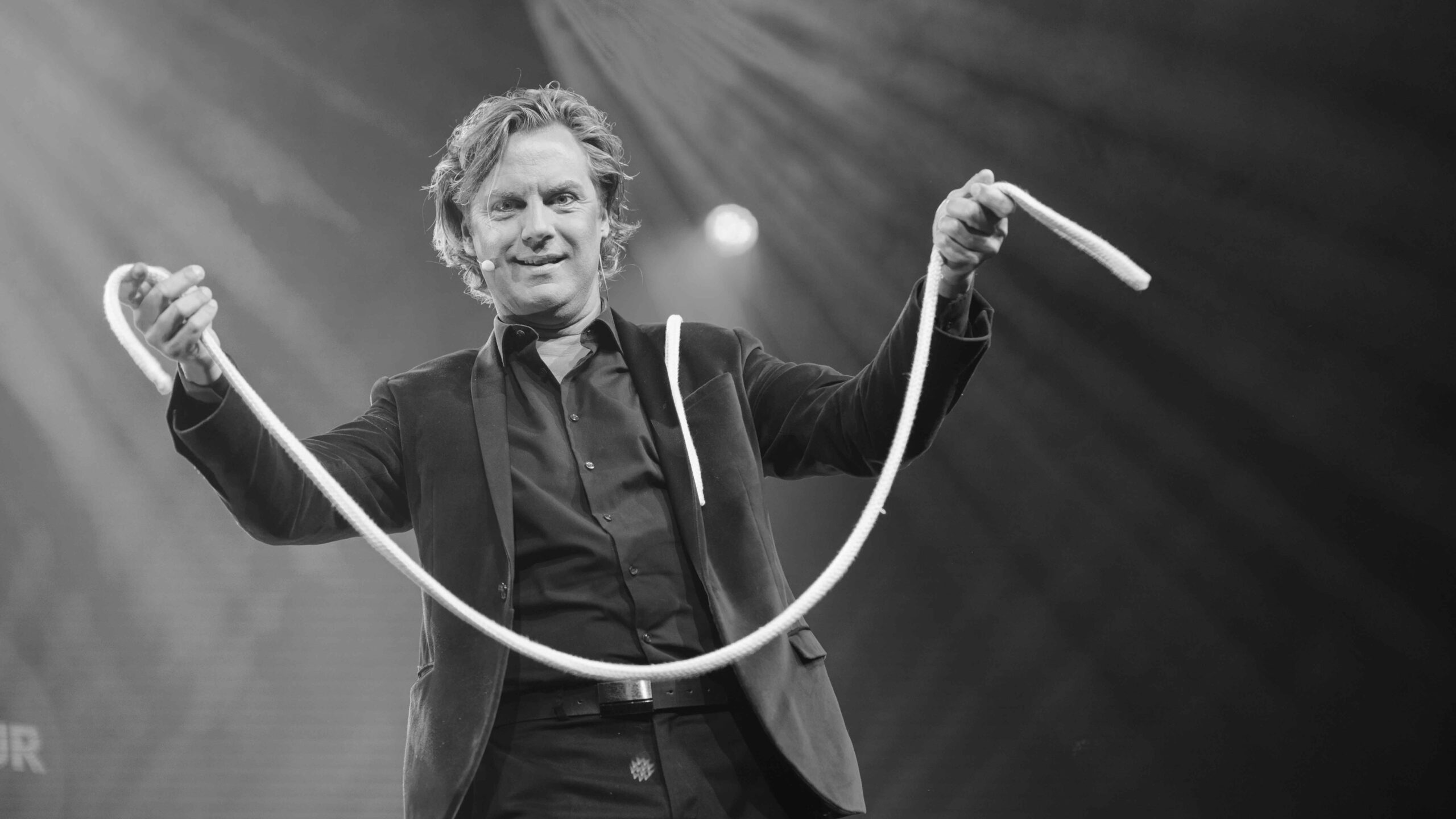 Martijn Martell centrale act — humor en interactie