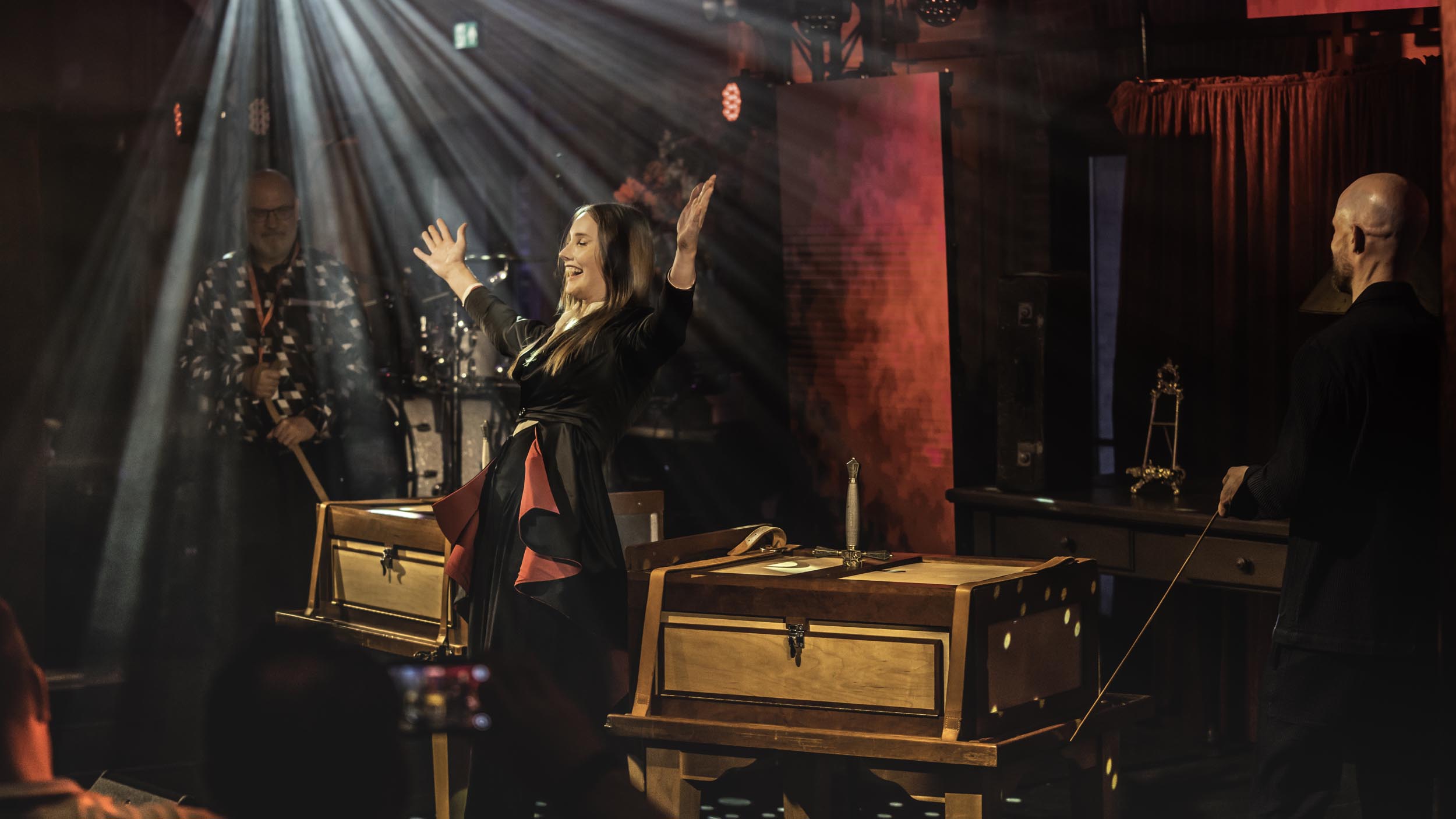 Nicky de Jong en Soraya illusieshow duo