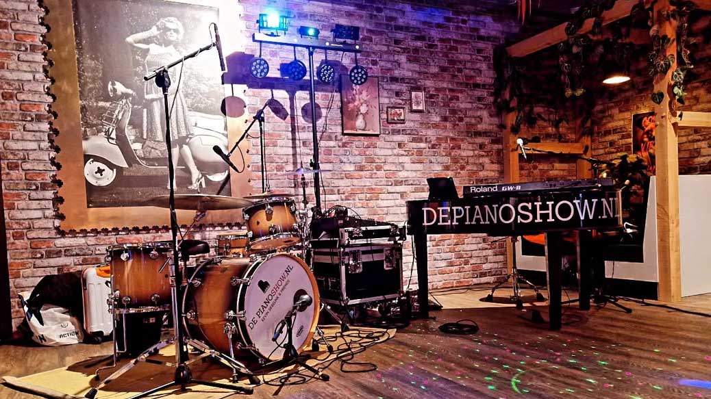 De Pianoshow Piano en Drums formatie