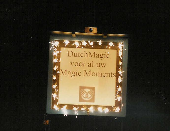 Brandscherm-effect met logo-onthulling